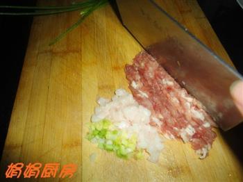 鲜肉小蒸包怎么做，鲜肉小蒸包怎么做好吃，鲜肉小蒸包做法