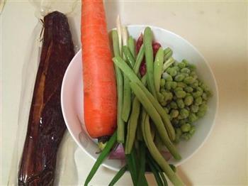 懒人腊肉焖饭怎么做，懒人腊肉焖饭怎么做好吃，懒人腊肉焖饭做法